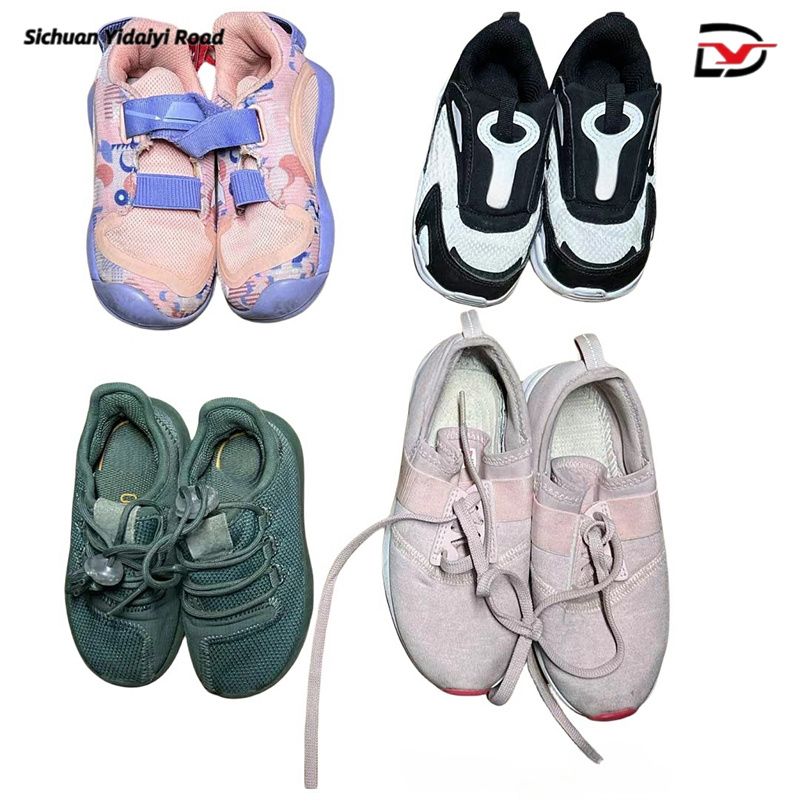used famous branded children shoes.jpg