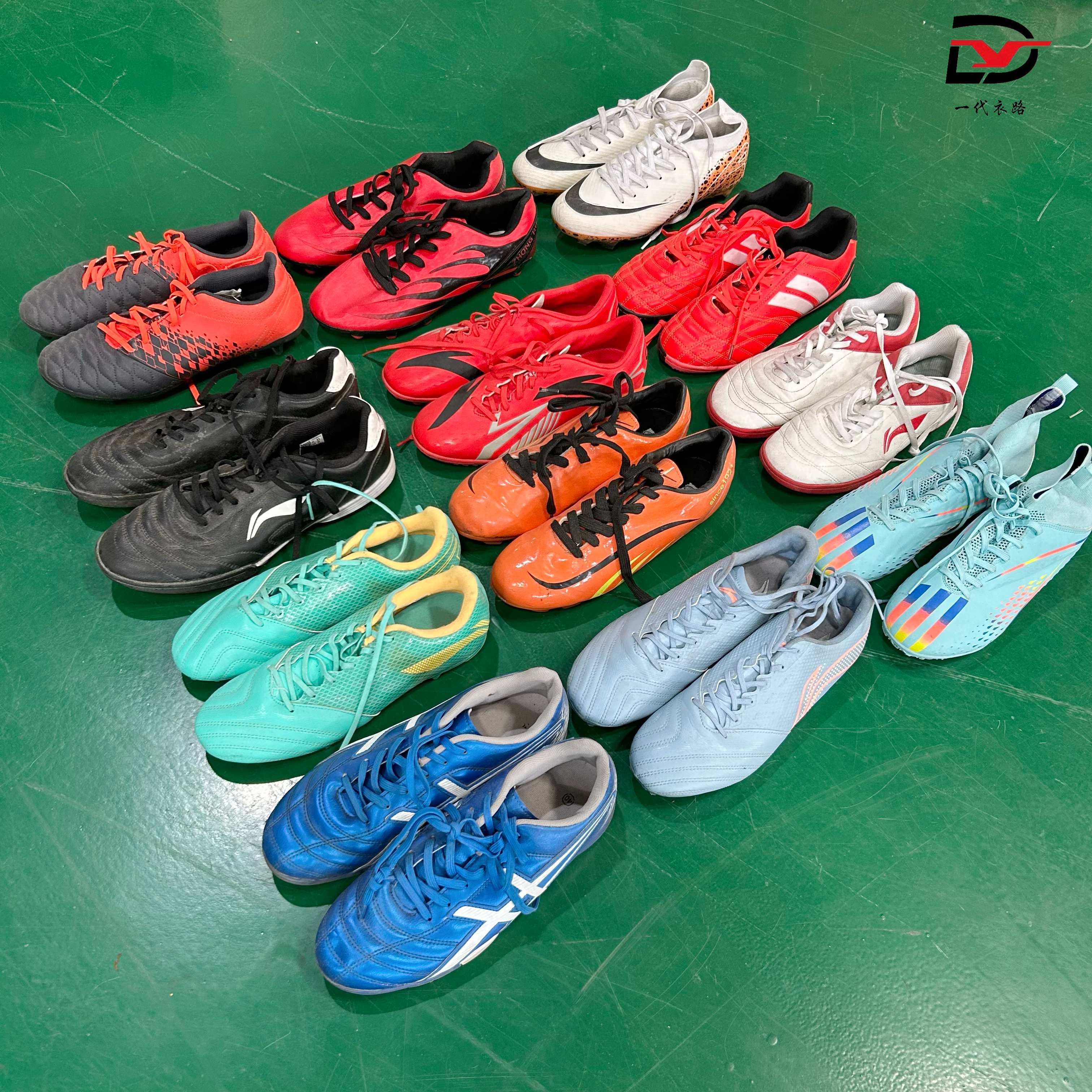 wholesale used chinese brand soccer shoes